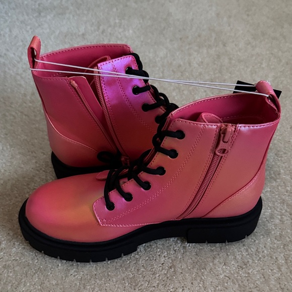 Art Class Kayden/Pink Metallic Boots 🩷🧡💛🩵💚 - Picture 5 of 7